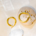 Orecchini cerchio piccolo in argento placcato oro Sparkling Wishes